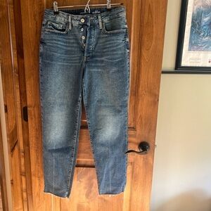 Old Navy Women's Straight Leg Jeans in Blue